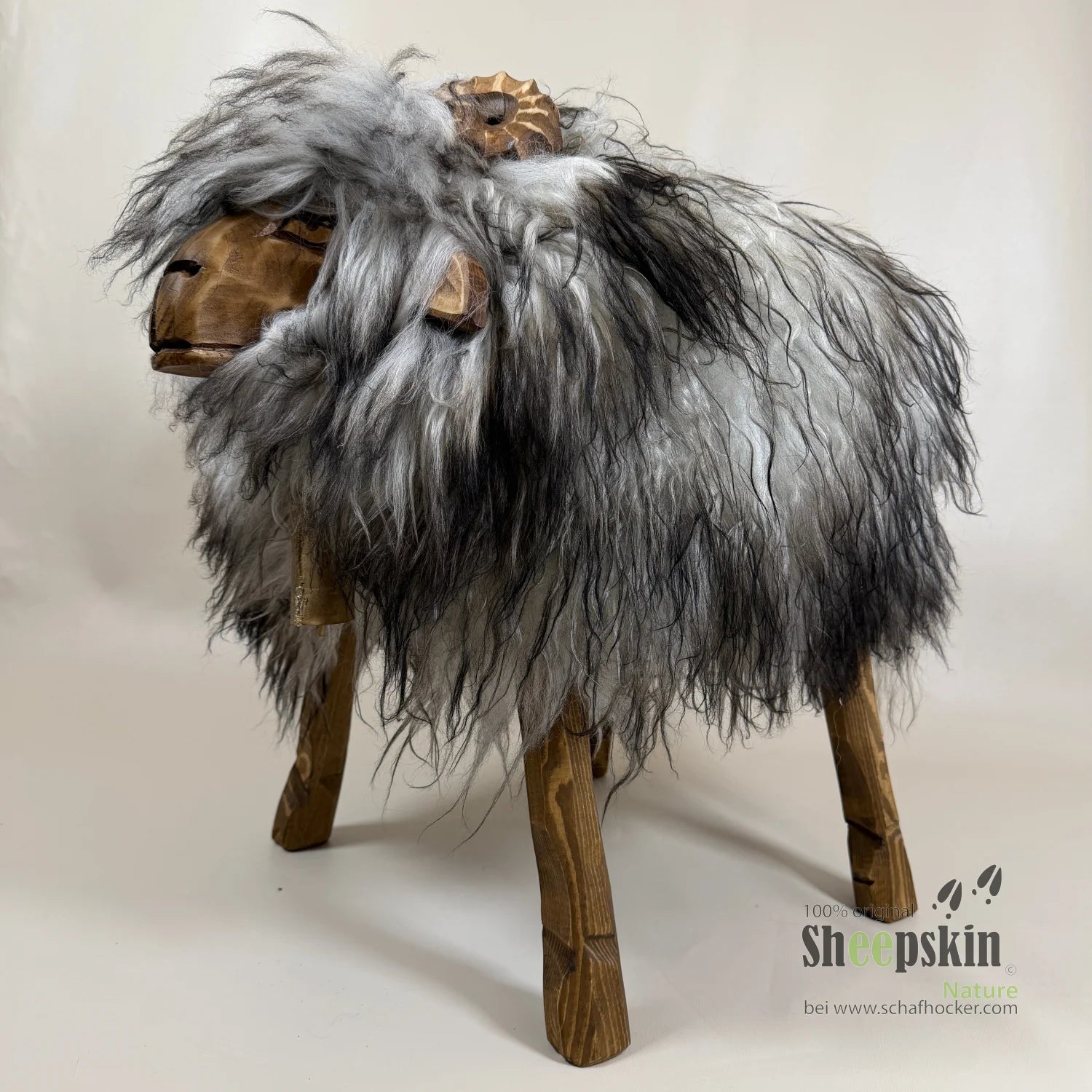 absolutes Einzelstück Schafhocker Bua »Porthos« locki