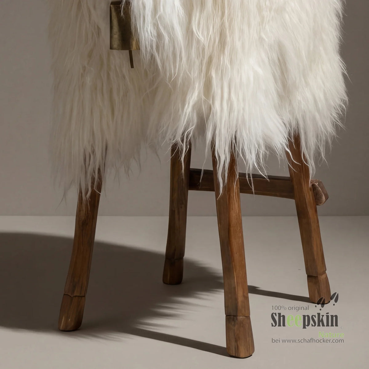 Tabouret de bar Tabouret mouton Bua »Udo« en véritable peau de mouton bouclée – Blanc