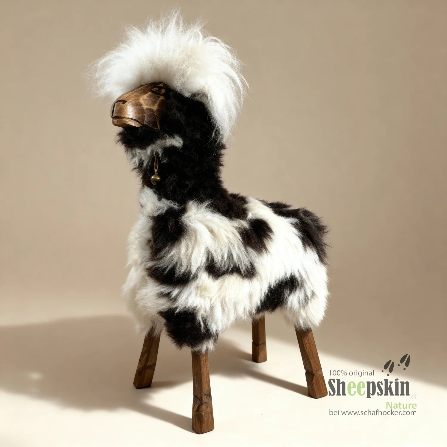 Designer Schafhocker limited Alpaka »Paco« Hocker Tierhocker Tiermöbel Design Fellhocker