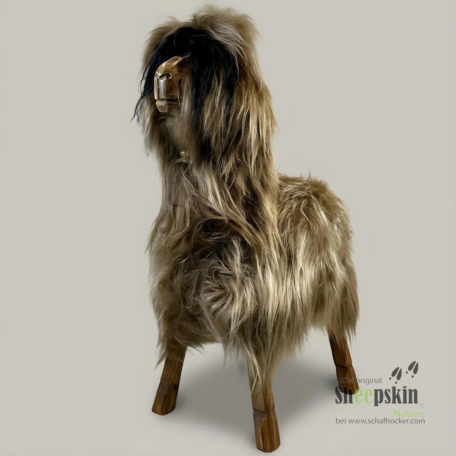 Schafhocker Alpaka Ötzi »Lou« Designer Hocker Tierhocker fox braun Tiermöbel