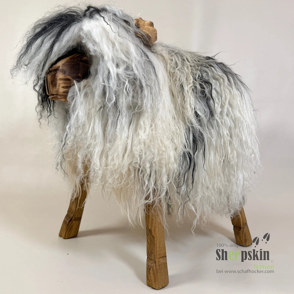 Bua Sheep Stool »Bilbo« made of genuine Tibetan Locki Sheepskin – White-Grey – Limited