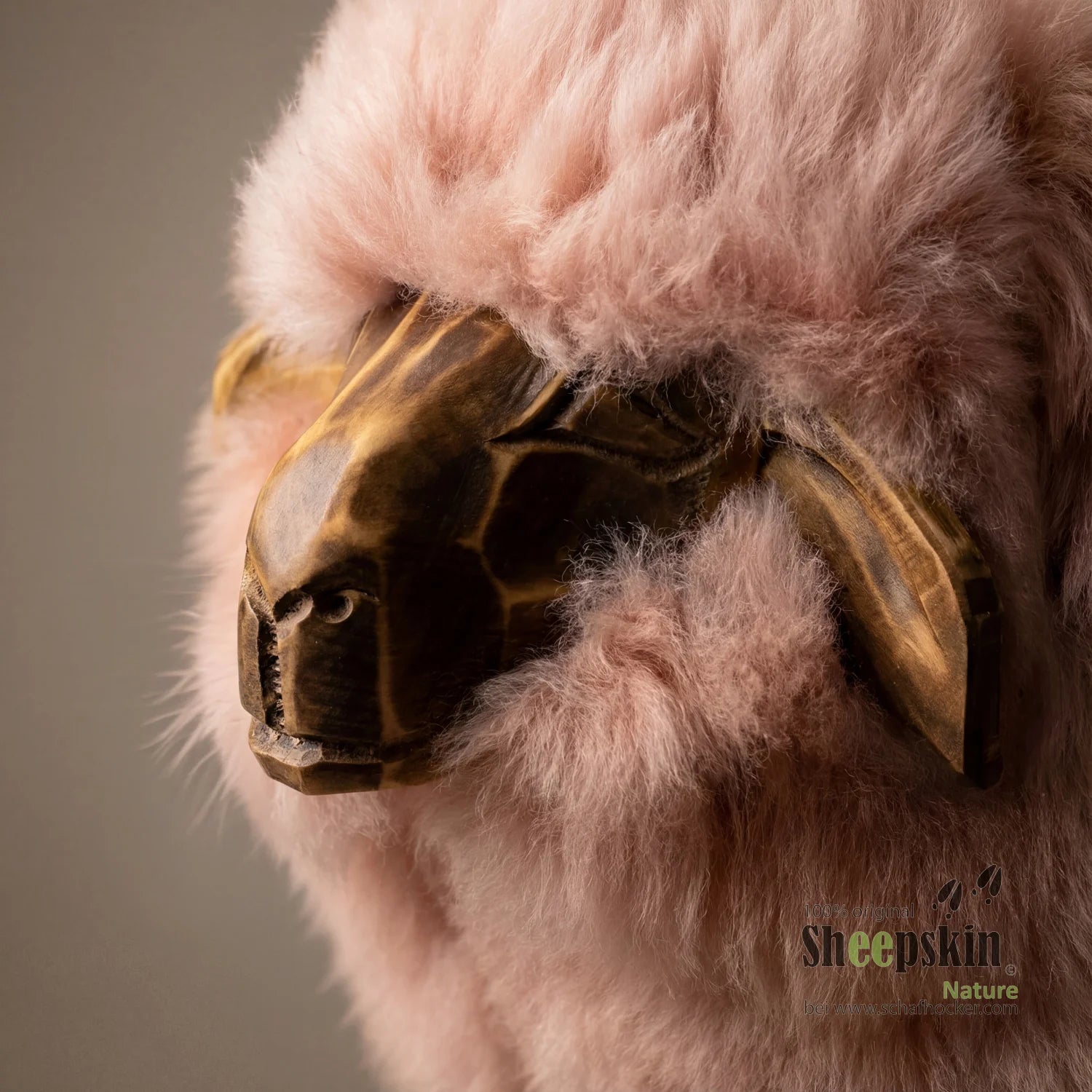 Schafhocker Ā»JonasĀ« der süĆe Bua rosa Designer Tierhocker