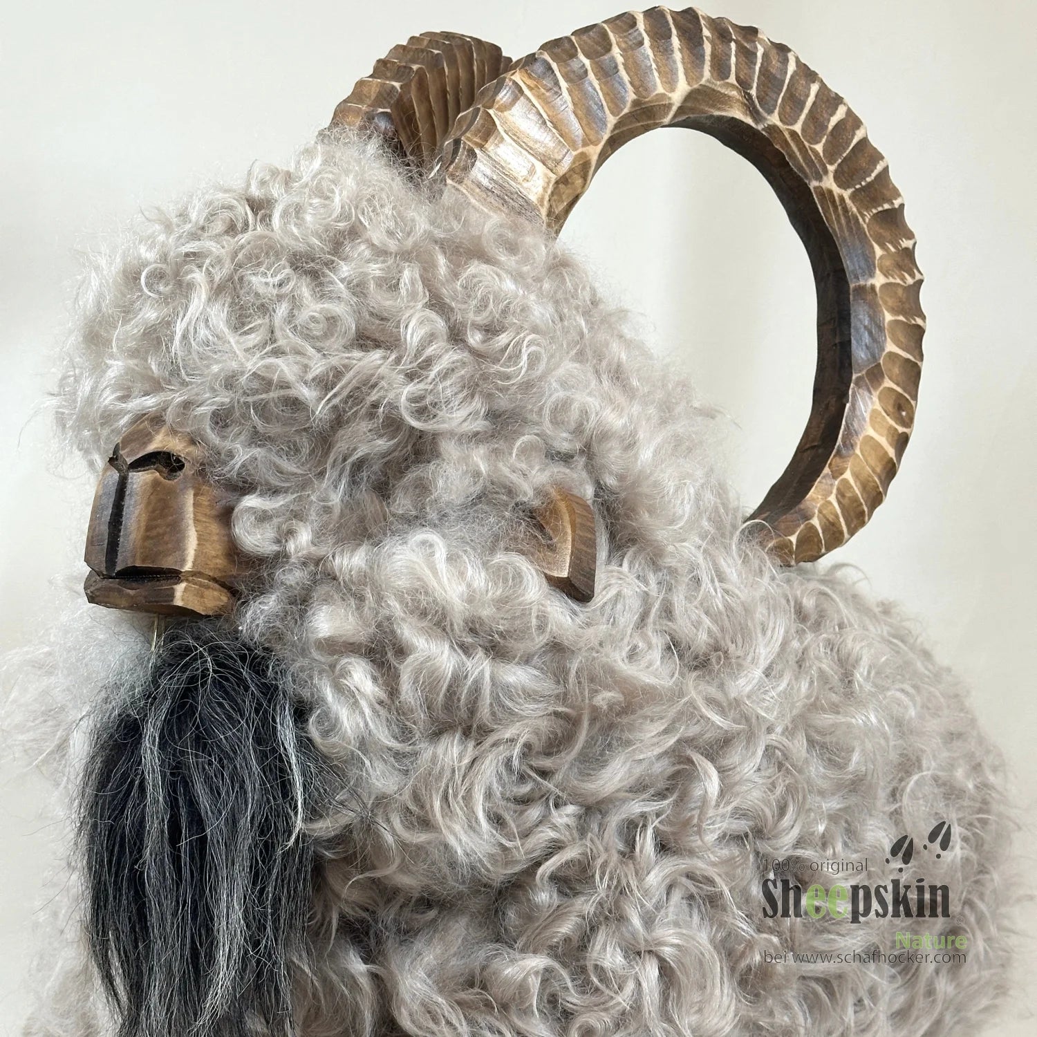 »Rocky Pearl« Ibex Sheep Stool made from genuine Icelandic and Locki sheepskin – Silk Beige-Gray