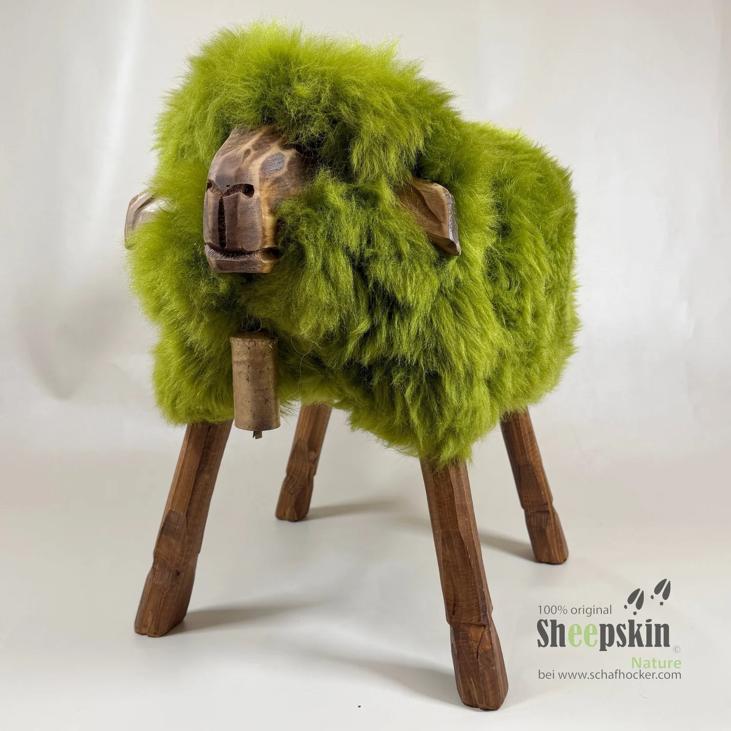 handgefertigte Schaffell-Tierhocker Mimi - Alpen-Manufaktur – Schafhocker Madl von Sheepskin Nature© Ansicht 3 – kaufen