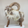Video Premium Sheepskin Tierhocker Schafhocker Berti Steinbock weiß limited
