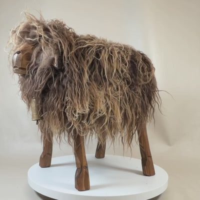 Sheep stool absolutely unique "Cookie" the wild girl coffee Locki