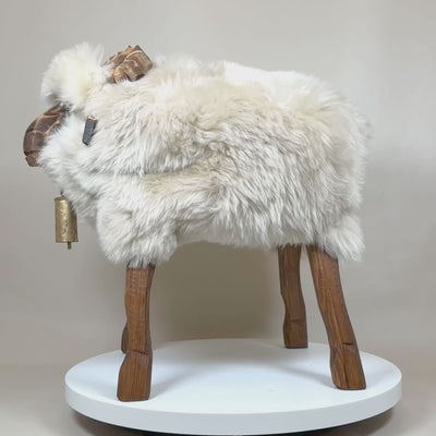 Designer Schafhocker »Toni« der elegante Bua champagner Tierhocker