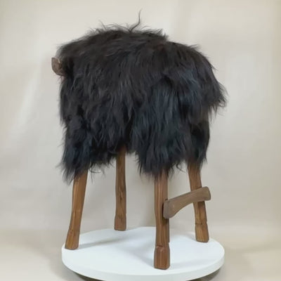 Design Barhocker Tierhocker Schafhocker »Oswald« der charmante Stier" Island schwarz