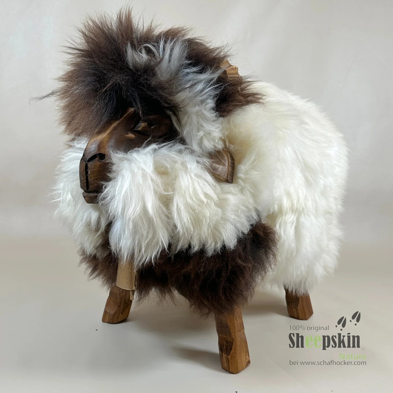 »Einstein« Sheepskin Stool made from genuine German sheepskin – White