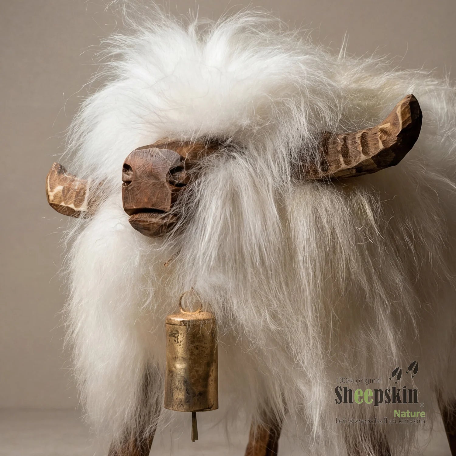 Bully Sheep Stool »Wolli« made from genuine Icelandic sheepskin – Polar Bear White