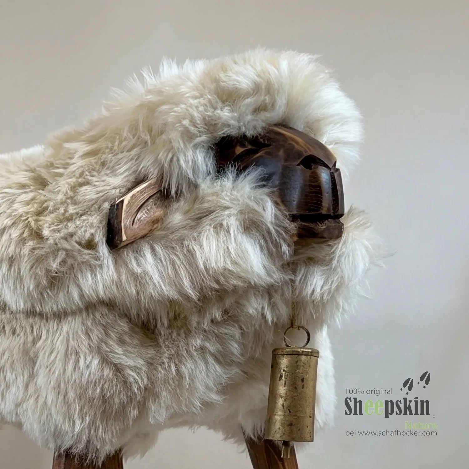 Sheep Stool Madl »Tina« made from genuine German sheepskin – Champagne-Beige