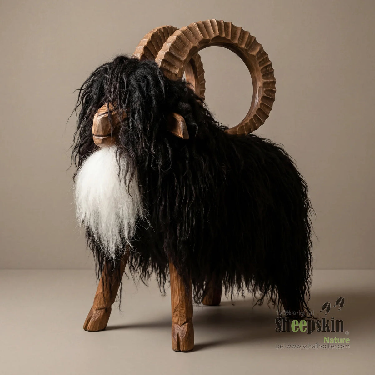 Tabouret en peau de mouton Caprin »Caprian« en véritable peau de mouton tibétaine – Noir