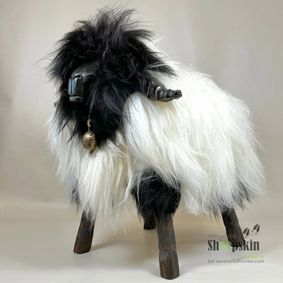 Schafhocker Jolo, Modell Mufflon, mit deutschem Schaffell in Braun – Produktansicht 2