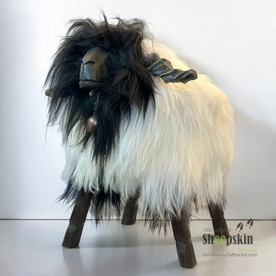 Schafhocker Jolo, Modell Mufflon, mit deutschem Schaffell in Braun – Produktansicht 3