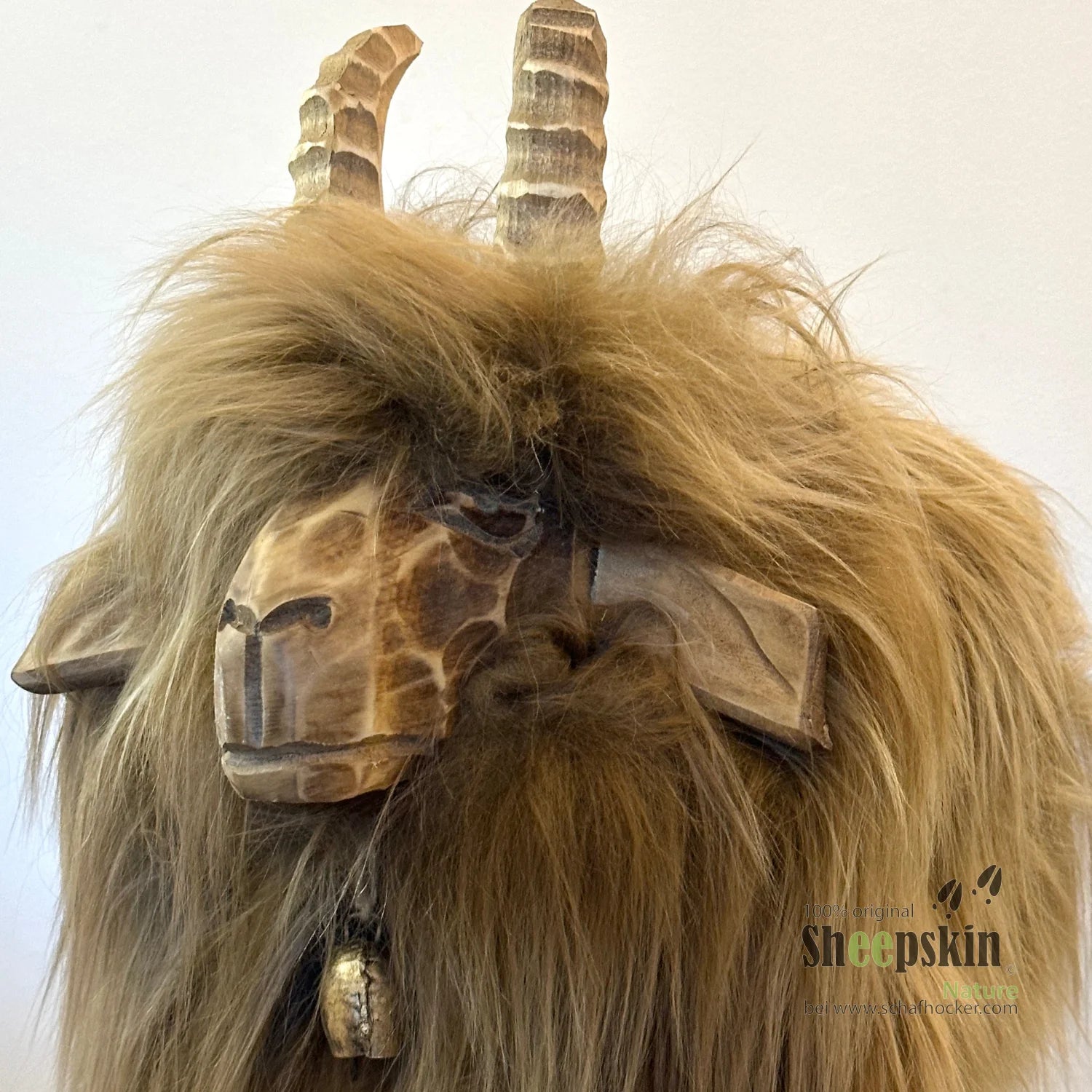 »Foxi« Sheepskin Goat Stool made of genuine sheepskin – Fox